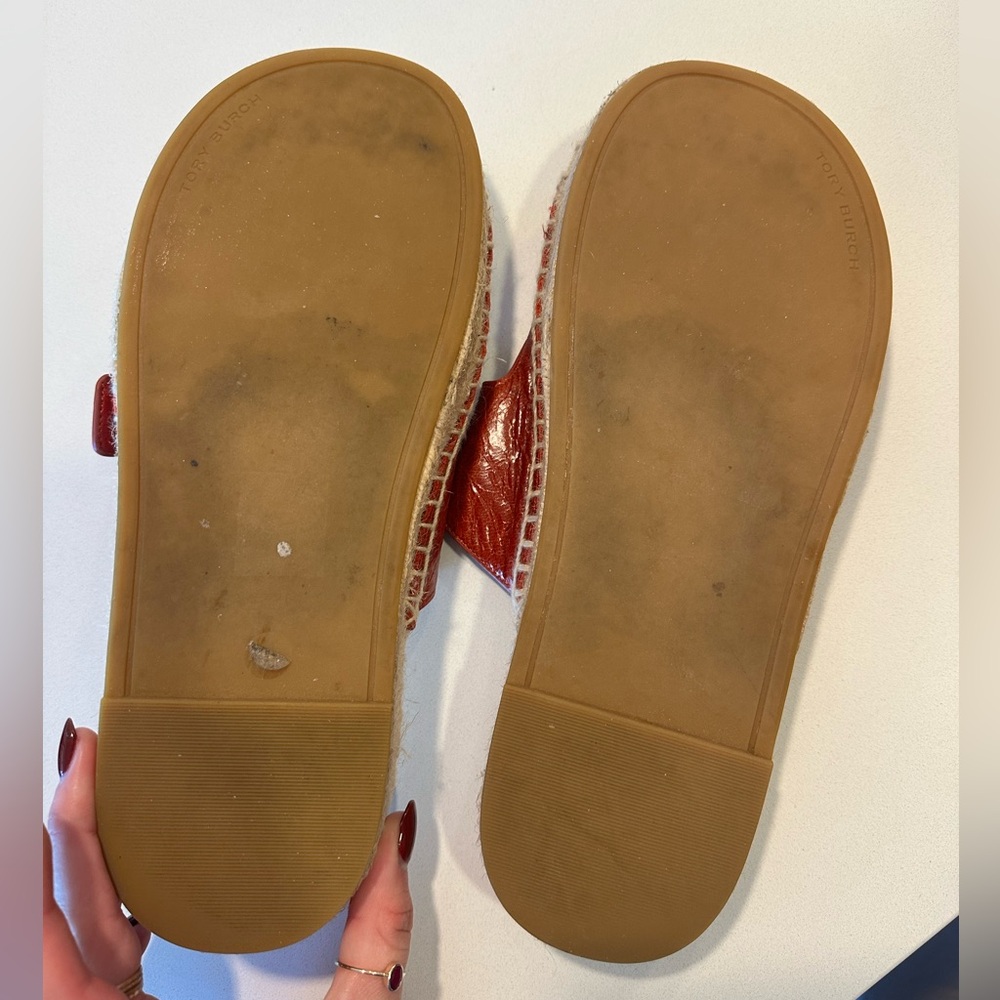 Tory Burch Maroon Wicker Sandals - Picture 4 of 7